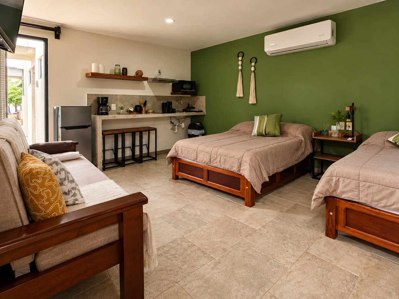 Suites - 13